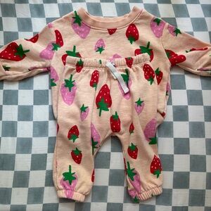 Old Navy baby lounge set - matching sweatshirt and sweatpants